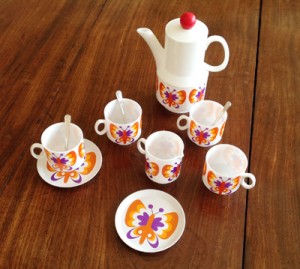 dinette en plastique-vintage